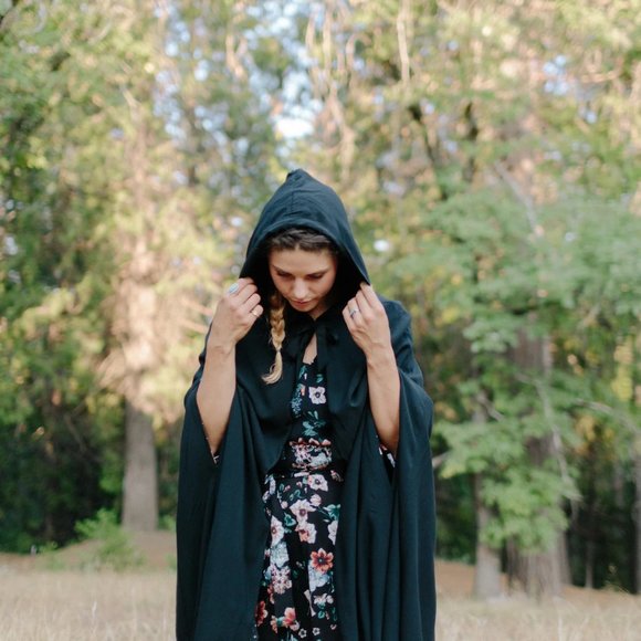 Hooded cape w/ unique "Protection Spell" reversible custom witch print - Picture 10 of 14